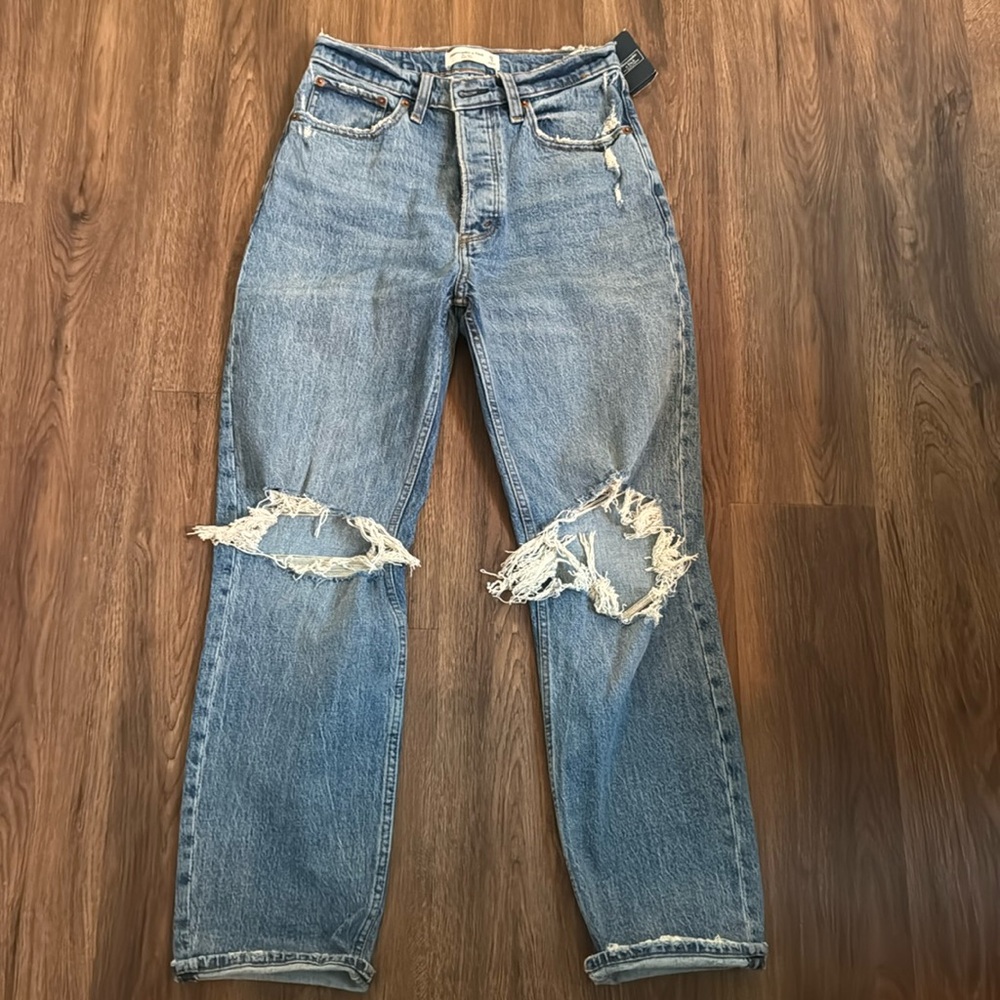 Abercrombie & Fitch The Dad High Rise Jean